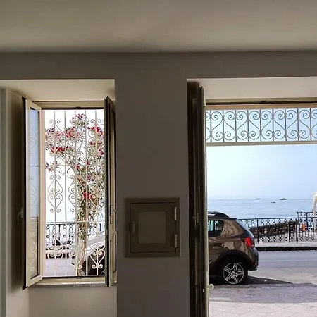 Bilocale Fronte Mare Apartment Giardini Naxos Exterior photo